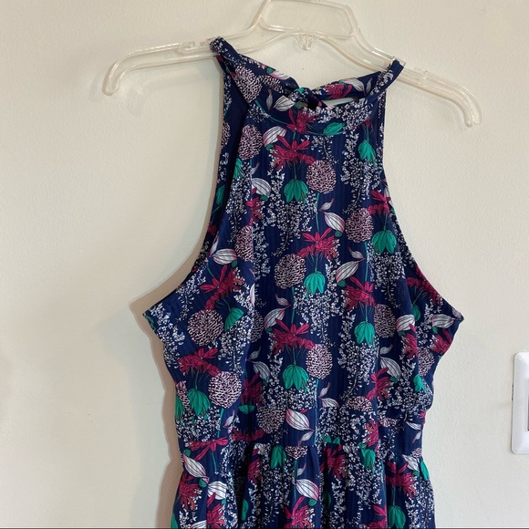 MIAMI MAXIE DRESS, TIES AROUND NECK, ZIPPER BACK. - Picture 4 of 6